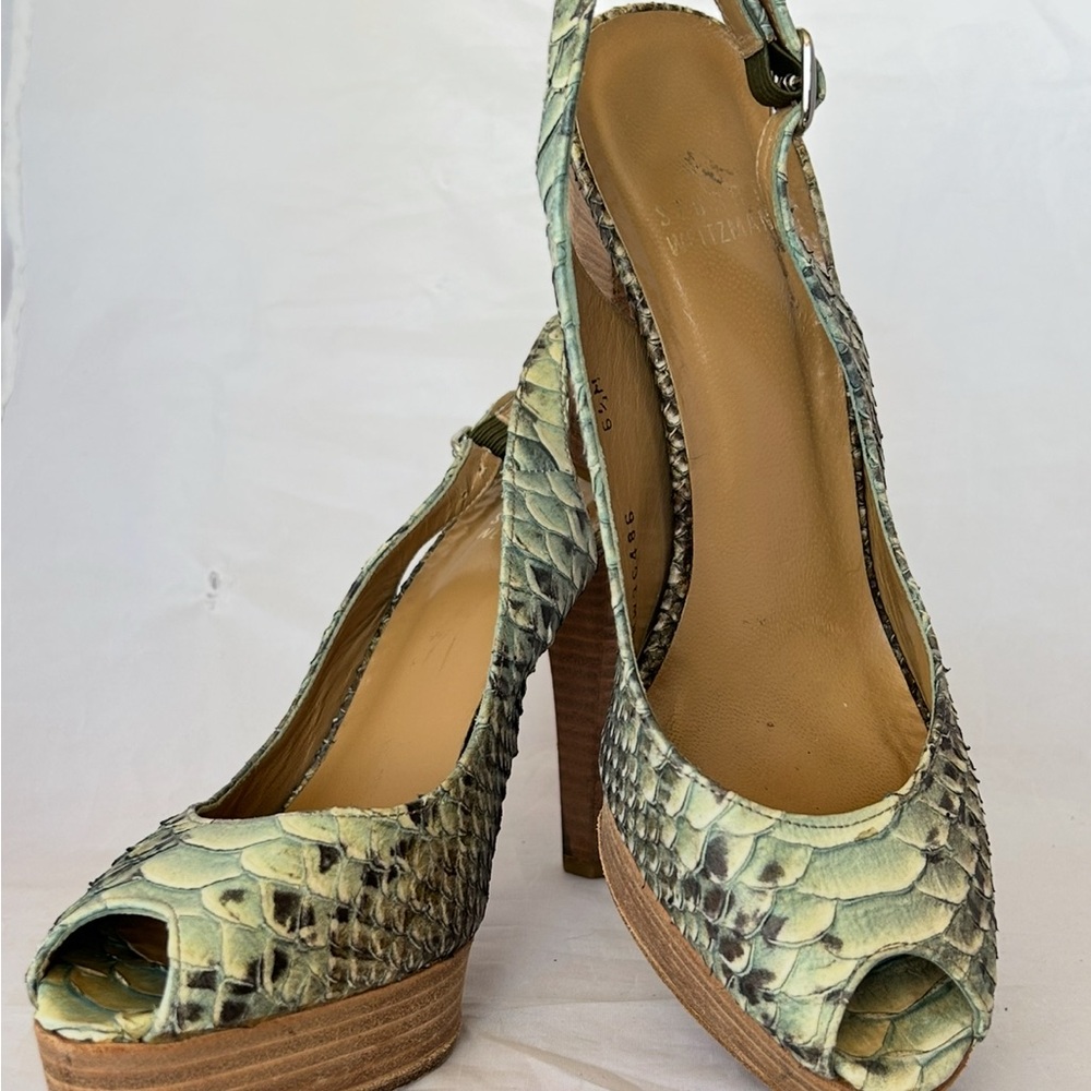 Stylish Green Peep-Toe Platform Heels